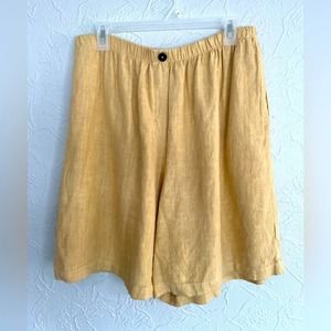 WOMENS CROFT & BARROW 100% LINEN CASUAL TAN SHORTS SIZE MEDIUM NICE